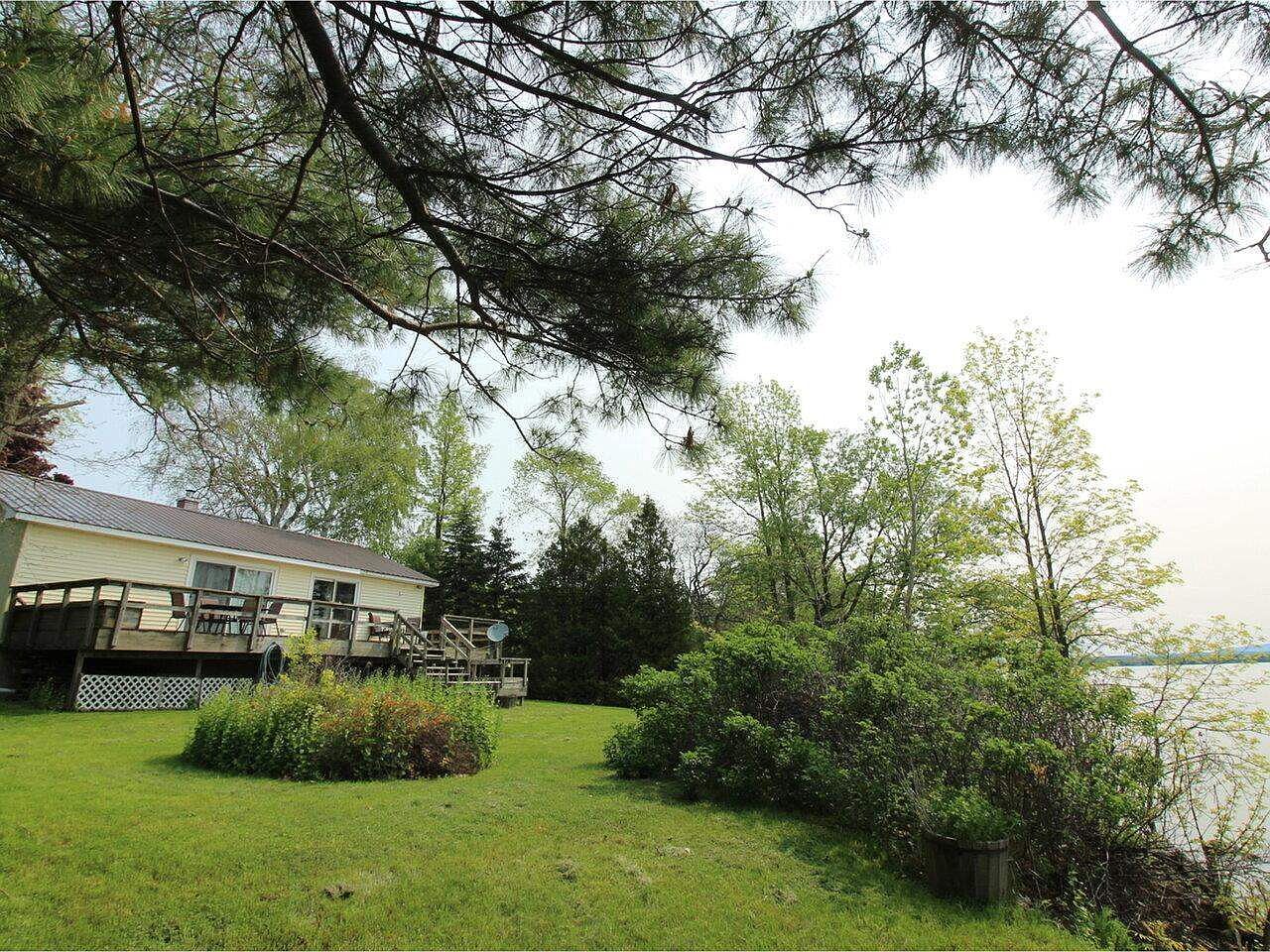 218 Hog Island Rd, Swanton